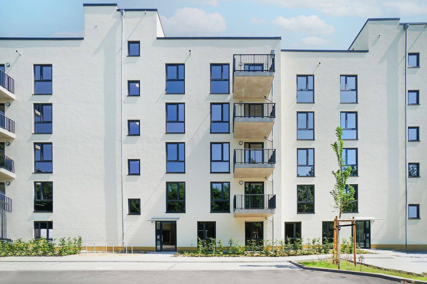 Grüne Oase der Exklusivität: Willkommen in den Halske Gärten - Photo 1