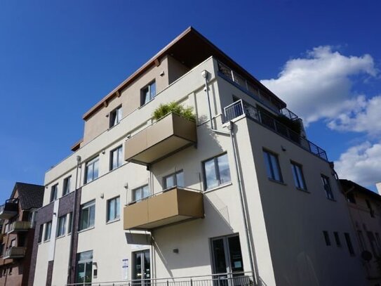 Penthouse -Wohnung mit 30m2 Dachterrasse und 10 m2 Wintergarten!