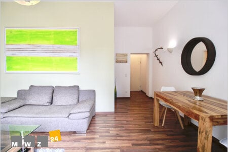 Komplett Möbliert/Furnished Accommodation in: Flingern Nord. Helle 2 Zimmer Altbauwohnung mit