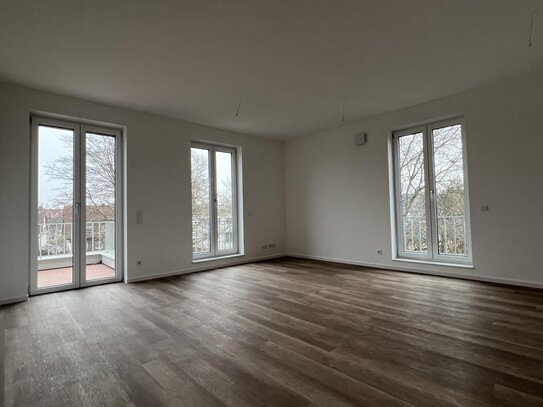 **Erstbezug** 2-Zimmer Penthouse Wohnung mit Balkon **