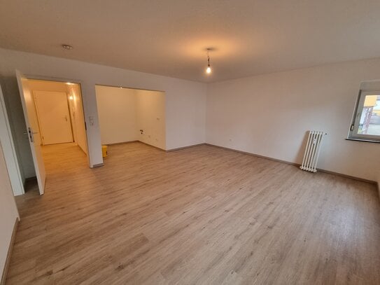 2 Zimmerwohnung im Erdgeschoß / Hochparterre ohne Balkon