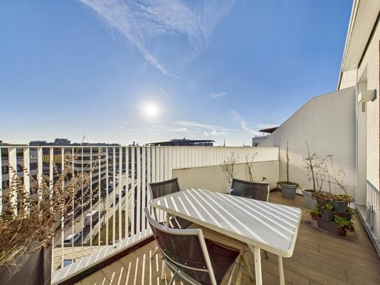 Wohnen über den Dächern Münchens - Lichtdurchflutete 2-Zimmer-Wohnung mit beeindruckendem Weitblick