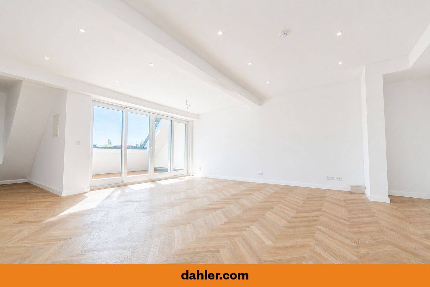 Erstbezug: Hochwertige Dachgeschosswohnung im beliebten Güntzelkiez - Foto 1