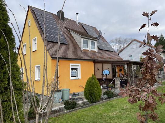 Modernisiertes Einfamilienhaus in ruhiger Wohnlage von Uffenheim!