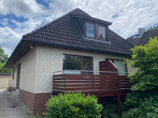 Möbl. 1 Zimmer Wohnung mit Balkon in ruhiger Lage/Sackgasse in Hamburg-Niendorf