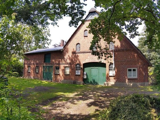 Resthof in Halstenbek, eine Idylle mit viel Platz und 3 schönen Wohnungen, davon 1 vermietet