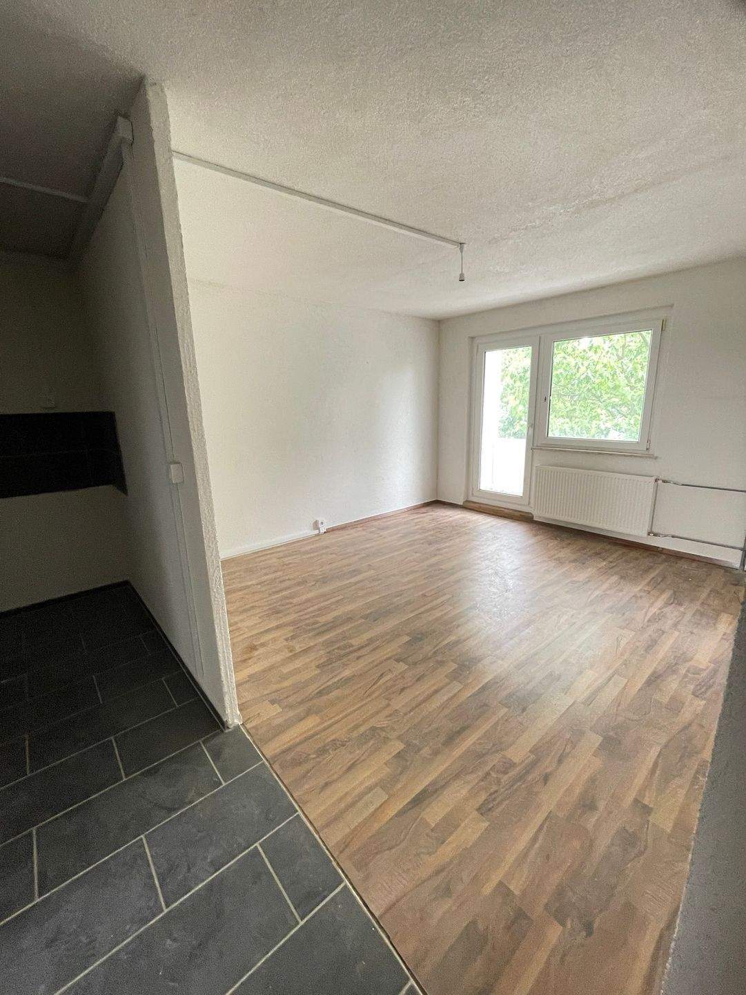                                                               ! ERSTBEZUG ! Wohnen in Familiengerechter Lage                                                       in Schneeberg (Miltenberg)