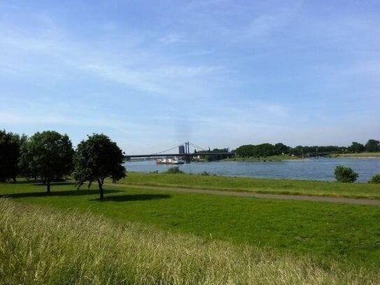 **ARCHITEKTENHAUS, RHEINBLICK **