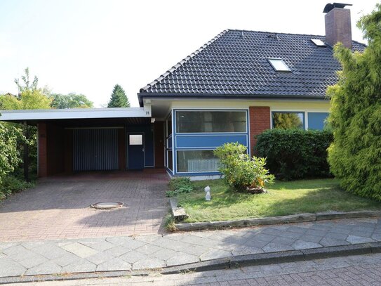 Einfamilienhaus mit großem Garten in bester Lage