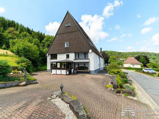 Einfamilienhaus mit Ausbaumöglichkeiten im Dachgeschoss - Terrasse - Garten - Garage - Schuppen