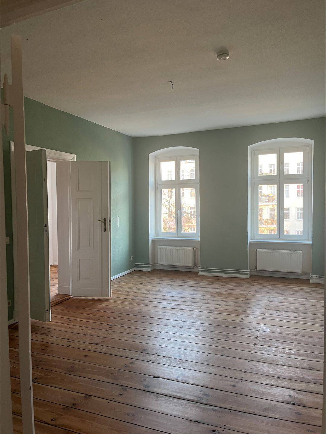 3-Zimmer Wohnung im Kollwitzkiez / nicht saniert, aber neue Küche - Photo 1
