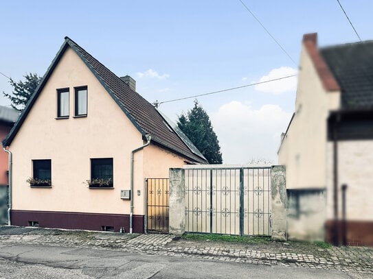 Kleines Zuhause für große Glücksmomente -freistehendes Haus für die kleine Familie