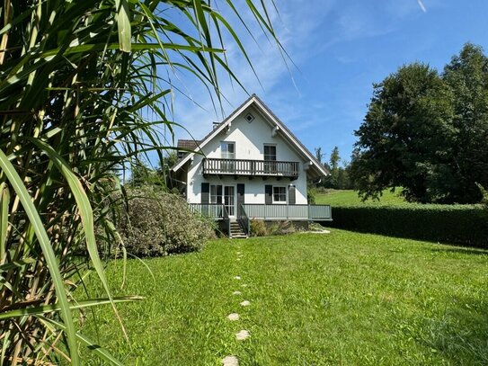 Einfamilienhaus mit großem Grundstück in einem Weiler bei Baierbach - Landkreis Landshut