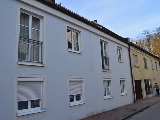 Zentral gelegene zwei Zimmer Maisonette Wohnung mit Balkon in der Altstadt