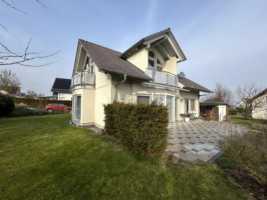 Traumhaftes Einfamilienhaus mit Garage in Wolfhagen