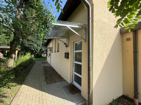 Moderne 2-Zimmer-Wohnung mit Einbauküche und Terrasse! (AK-5399)