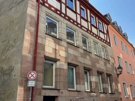 Schöne helle 2 Zimmerwohnung mit Einbauküche im Herzen der Altstadt