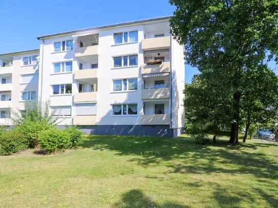 Schöne HP-Wohnung mit Garage! In einer Sackgasse, mit Blick ins Grüne.