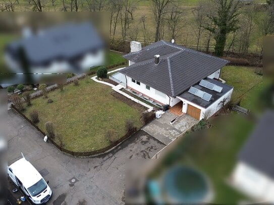 Naturidylle am Holderbach: Freistehendes Einfamilienhaus mit großem Garten & tollem Raumangebot!