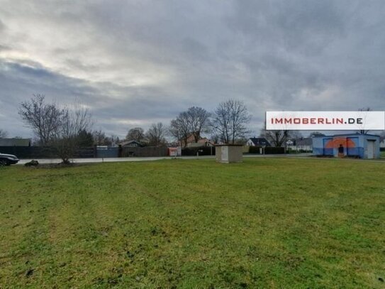 IMMOBERLIN.DE - Exzellentes Baugrundstück mit Wasserzugang in naturschöner Lage