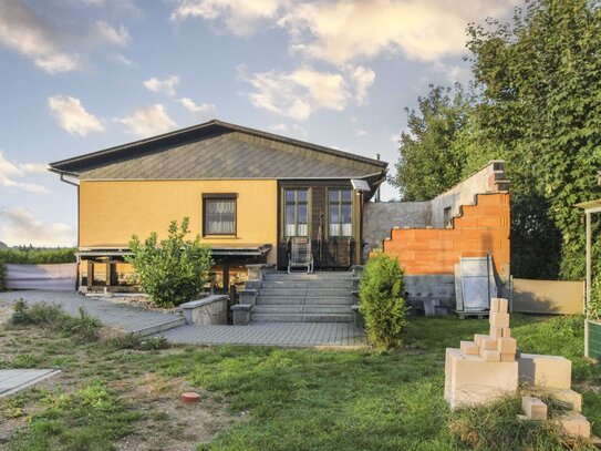 Zögern Sie nicht: Gemütlicher Bungalow mit Kamin und großem Garten