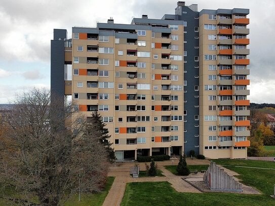 Schöne 3,5-Zimmer-Wohnung mit Balkon und Tiefgaragenstellplatz in gepflegtem Mehrfamilienhaus