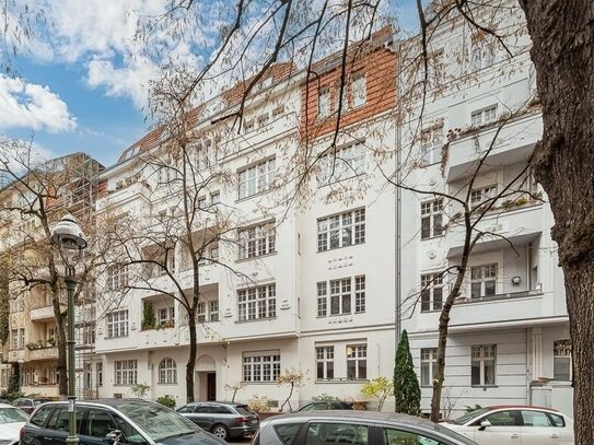 Charmante Altbauwohnung mit historischem Flair in Berlin-Halensee