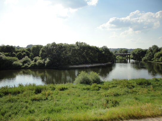 Einzigartige Wohnung mit traumhaftem Flussblick – perfekt für Eigenbedarf oder als Kapitalanlage!