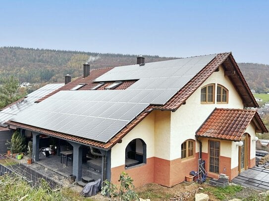 Stilvolle Doppelhaushälfte mit traumhaftem Ausblick und Photovoltaikanlage!