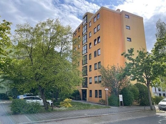 Nachlass/Gebotsverfahren: 2-Zimmer-ETW in 90425 Nürnberg, Düsseldorfer Strasse 47a / Leer / TG