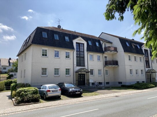 Fraureuth, schöne 3-Zimmer Dachgeschoßwohnung mit Balkon, Stellplatz optional