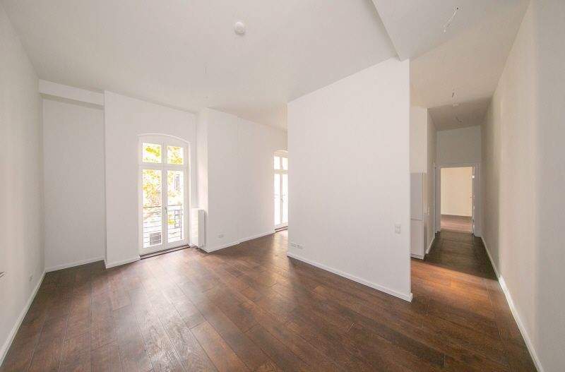 2-Zi-Whg mit Balkon EBK u. AUFZUG (green 44) - Photo 1