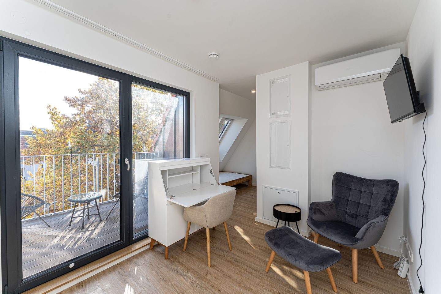 Golden hours, comfort and style. Penthouse vibes in F’hain. - Photo 1
