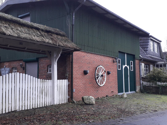 Großzügiges Dithmarscher Landhaus - behutsam modernisiert und renoviert