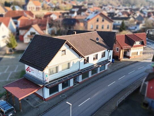 Spannendes Mehrfamilienhaus inkl. großer Gewerbefläche und zusätzlichem Wohnhaus in Biebergemünd