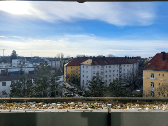 Ansprechende 1 Zimmerwohnung über den Dächern von München