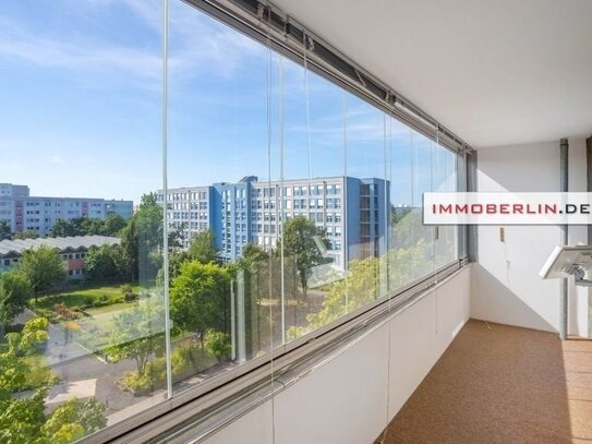 IMMOBERLIN.DE - Helle 3-Zimmer-Wohnung mit Loggia in Neu-Hohenschönhausen