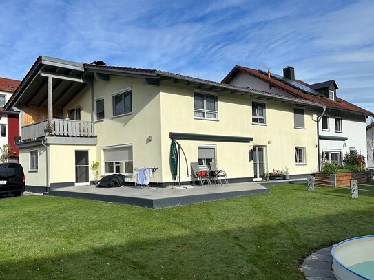 Geniales Zweifamilienhaus, top-modernisiert in Kempten-Stielings