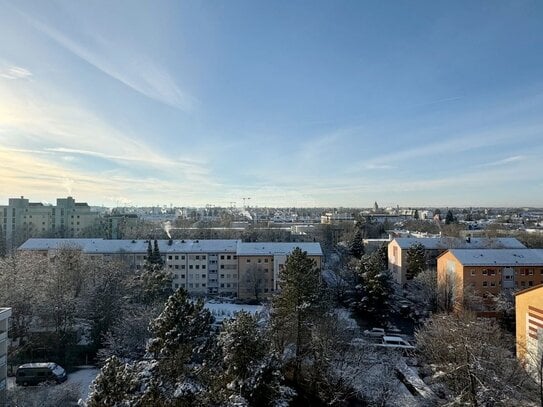 Lichtdurchflutete Wohnung mit sonnigem Balkon in Moosach