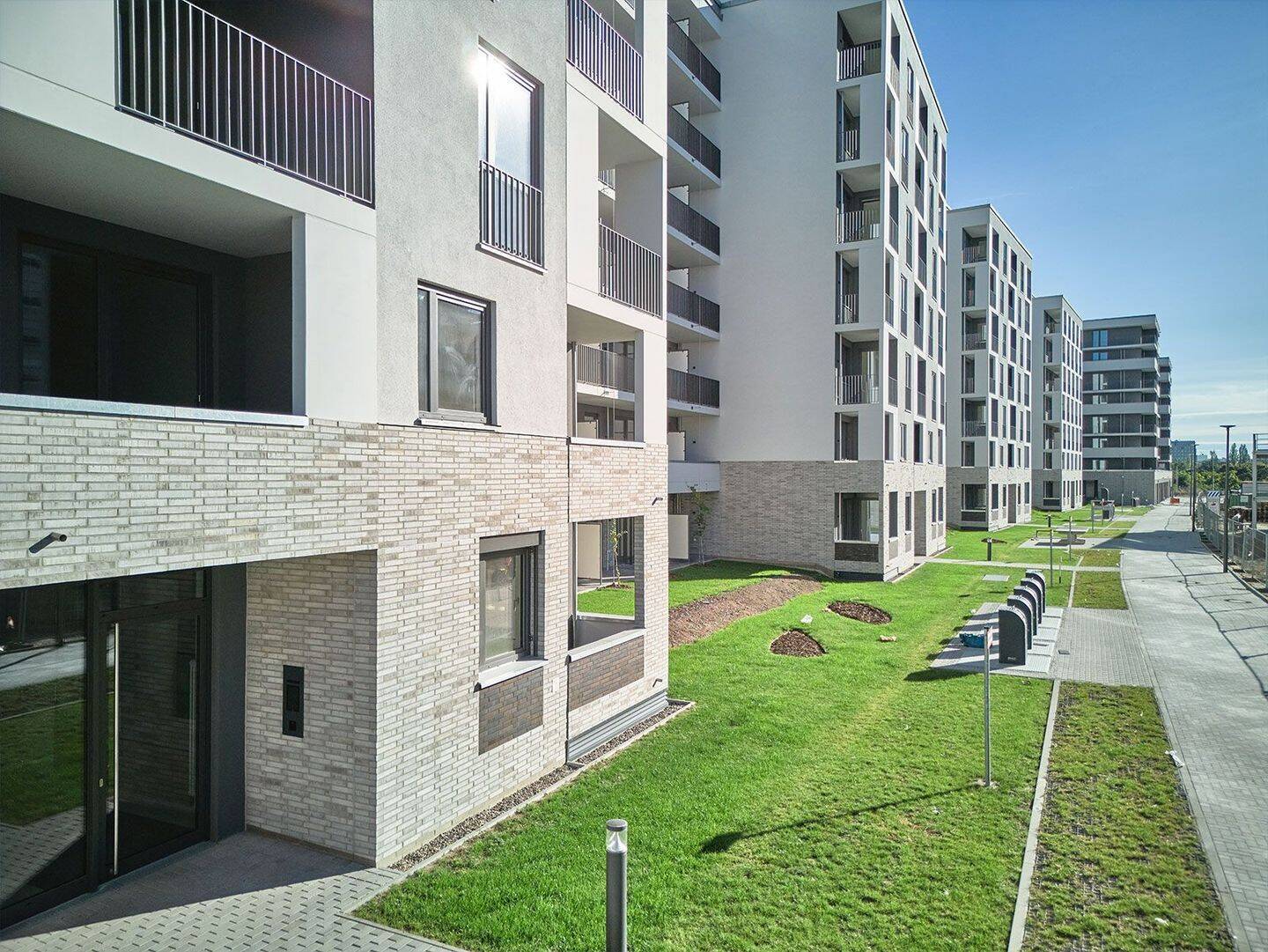 Smyles Living - wunderschöne Dachgeschosswohnung mit Blick über Friedenau - Photo 1