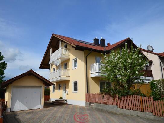 Sonniges Familiendomizil mit Einliegerwohnung und Gartenterrasse!++ Robert Decker Immobilien GmbH ++