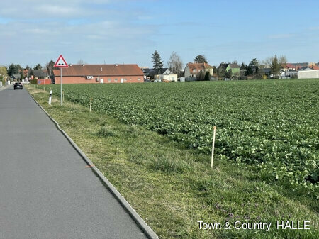 Neu: Top-Baugrundstücke in Hohenthurm (Kita, Schule, Hort, S-Bahn, Ärzte u.v.m.)