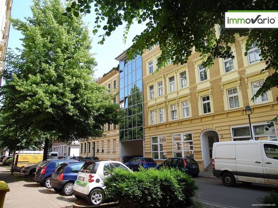 Schöne, helle 3-Zimmer-Wohnung mit Tageslichtbad und Wanne in Sudenburg.