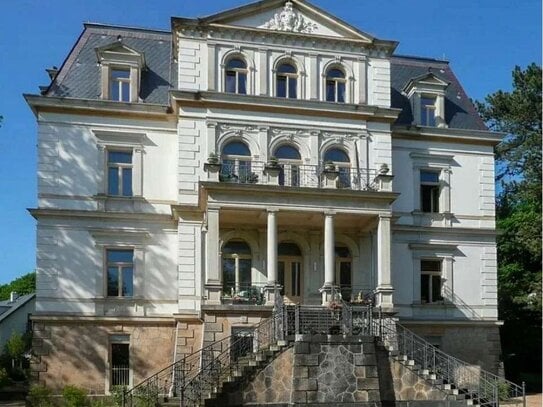 Großzügige Maisonette in historischer herrschaftlicher Villa am Rhododendronpark