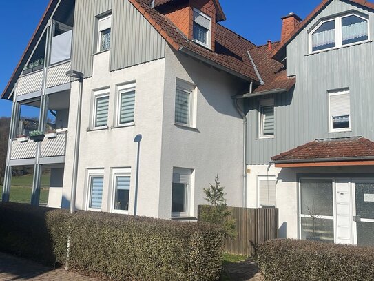 Kernsanierte 3 ZKB Wohnung im Grünen