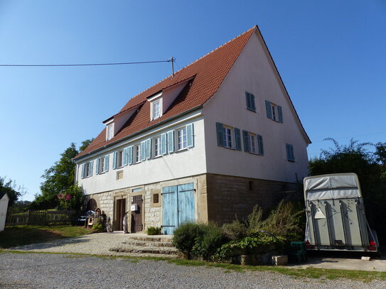 Pure Idylle im Hohenloher Land, wunderschönes saniertes Bauernhaus mit Scheune / Stallung (Tier u. Pferdehaltung mögl.)