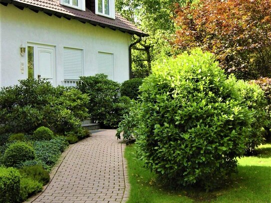 Komfort-Haus im Garten, Top-Lage, Top-Ausstattung, zentral in Kronberg