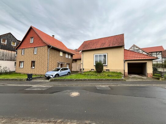 Altes Einfamilien Haus mit Nebengebäude & Garage im alten Dorfkern von Holtensen zu verkaufen