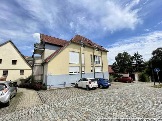 zentral gelegende Single Wohnung mit separater Küche und Sonnenbalkon