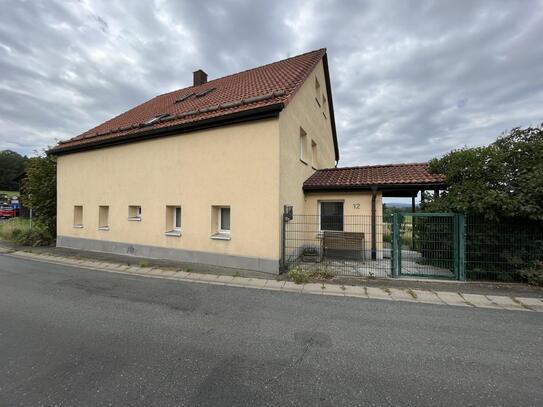 Gemütliches Eigenheim mit Garage und großem Grundstück